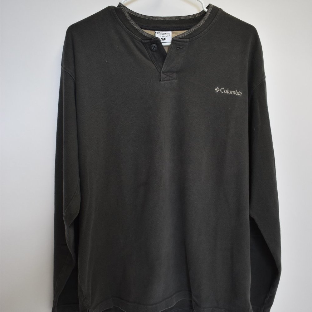 Men's Medium Columbia Two Button Pullover